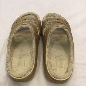 GOLD CROCS CLASSIC COZZY GLITTER SANDALS size M 8 W 10